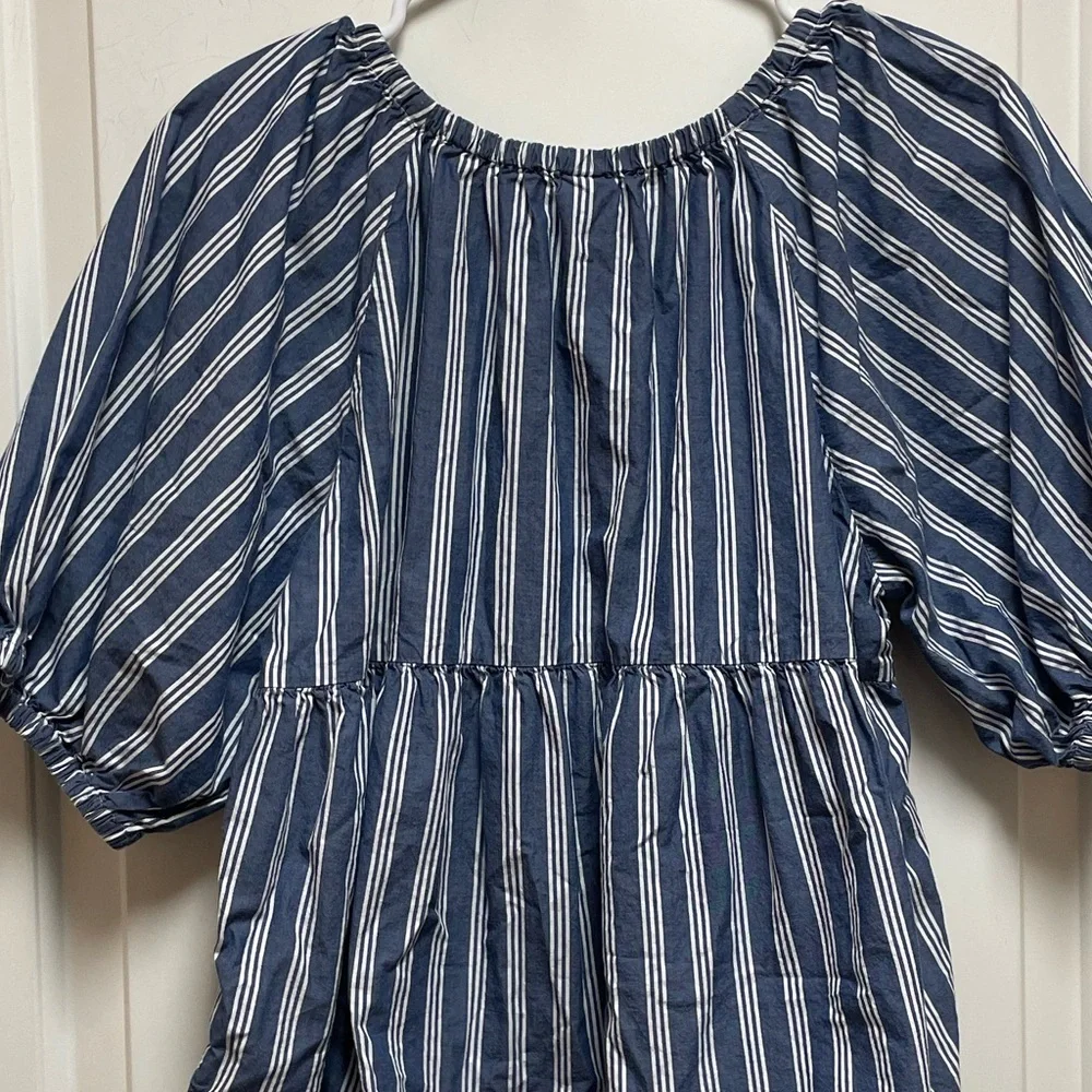 💙 Off the Shoulder Sz Medium Navy & White Striped Puff Sleeve Bohemian Blouse